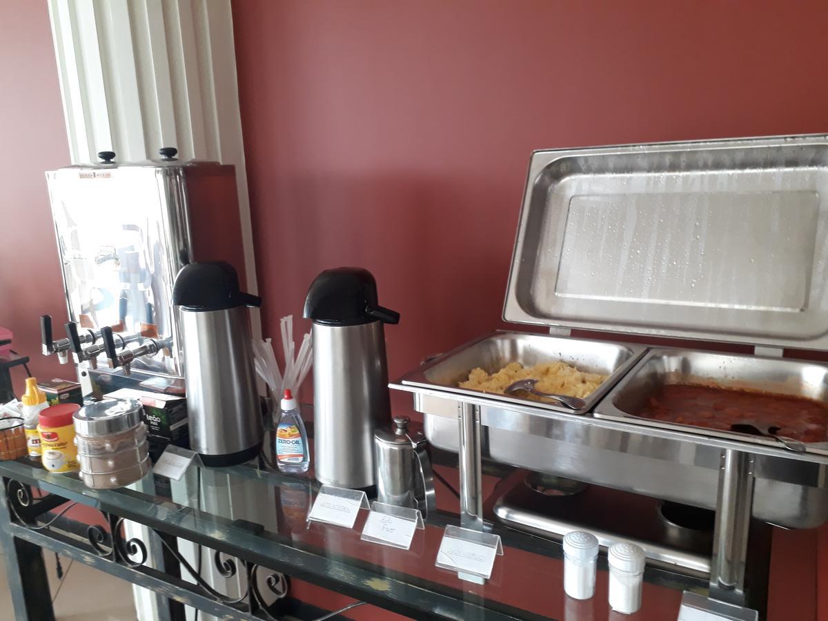 Athens Palace Hotel Santa Bárbara Екстериор снимка